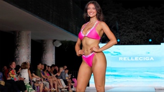 4K60 Slow-Mo Goddess: Rachel Pizzolatos Unforgettable Walk at Miami Swim Week | RELLECIGA 2024