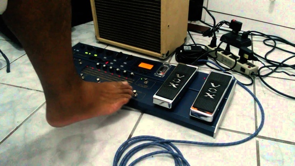 WDSON CALMON TESTANDO Vox tonelab SE + Cort CR 250 +