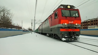 Электровоз 2ЭС6-997 на перегоне