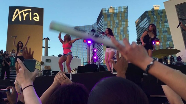 Fifth Harmony Write On Me ( Las Vegas, NV