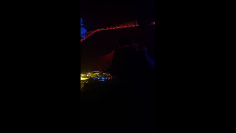 Live: PUMPING