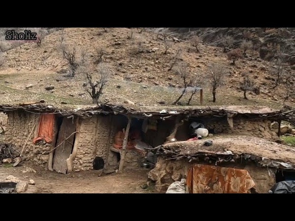 Iranian nomadic life: preparing a traditional bread breakfast with fresh sheeps