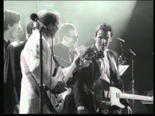 James Burton/Bruce Springsteen guitar solos “Pretty Woman“ Roy Orbison Live.