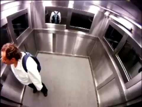 Divorce in the elevator. Развод в лифте :