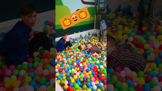 Прятки на Хэллоуин