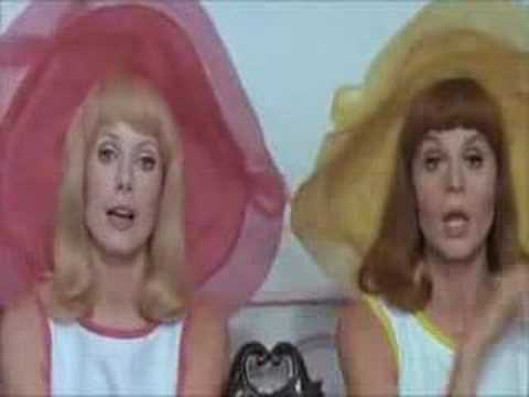 Les Demoiselles de