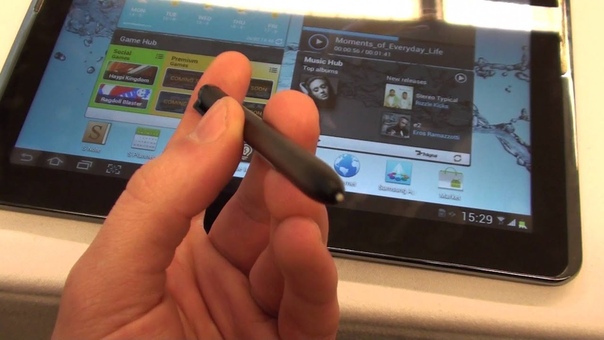Samsung Galaxy Note 10. 1 hands