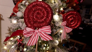 Giant DIY Christmas Lollipops Decor