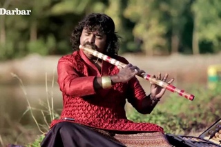Pravin Godkhindi plays Raag Madhuvanti on the bansuri