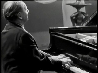 Wilhelm Kempff plays Schumann's Arabesque