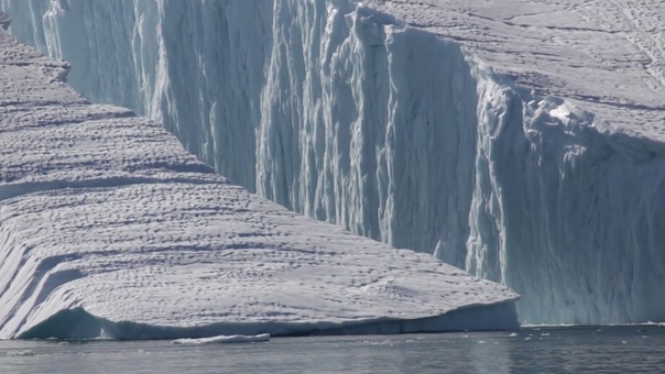 Large Iceberg Breaking near