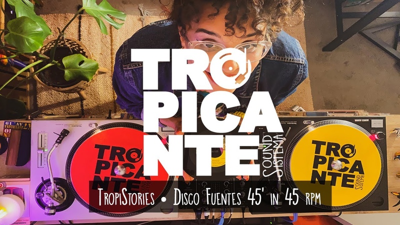 Discos Fuentes 45 at 45rpm with Foxy