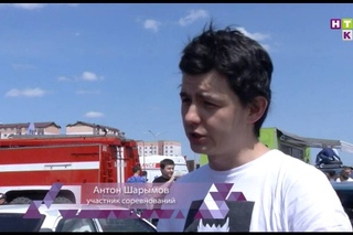 Опасный занос! На дрифт-шоу два автомобиля влетели в толпу зрителей!