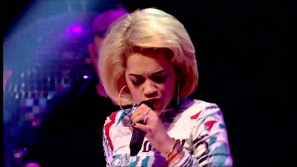 Rita Ora ( Live Top Of The