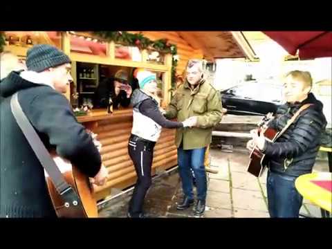 Beim GARTEI Teil 7 LIVE FIVE Glühweinstand, Milchbar, Reit im Winkl