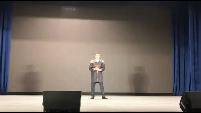 Хангаласец Пётр Пестерев с песней Туйаарыма Куо в г.