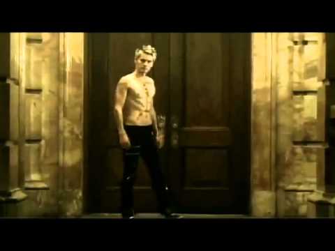 Stranger in a Strange Land 30 Seconds to Mars ( Hurricane the