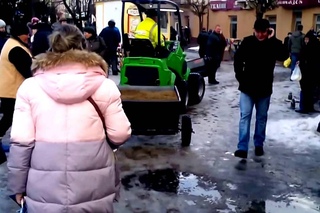 В Коломиї навіть нова снігоочисна техніка румунського виробництва не справляться з прибиранням вулиць