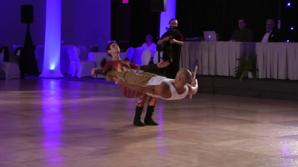 Carlynn Reed with Carlos Zapata placed 1st in the Can Am Open Pro Am Show, 21
