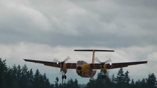 HD Buffalo Aircraft straight in! Land and takeoff crank the sound!