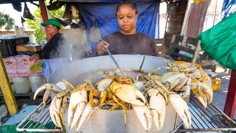 Jamaican Street Food in Kingston SPICY CRAB POT + Jerk Pan Chicken in