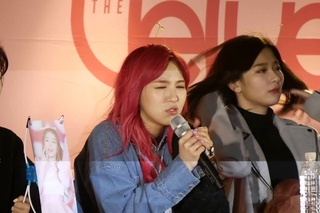 160320 Wendy (Red Velvet) Fancam @ Pangyo Hyundai Dept Store фансайн
