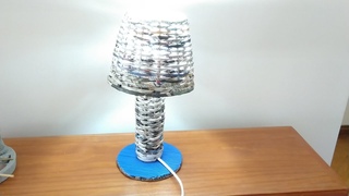 Cmo hacer un velador / lmapra con peridicos / DIY / Lamp with newspaper/ RECICLAR PAPEL