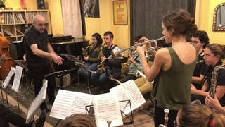 2019 ensayando LI'L DARLIN  Sant Andreu Jazz Band ( Joan Chamorro direccin)