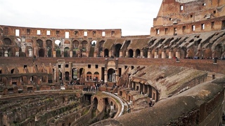 Coliseum/Colosseo, Rome | Moments&Places