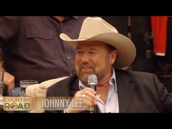 Johnny Lee Looking For Love in All the Wrong