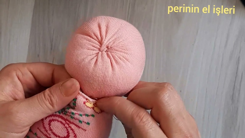 hem basit hem havalı bir çorap bebek saçı