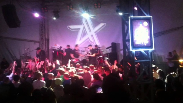 Zebrahead falling apart live