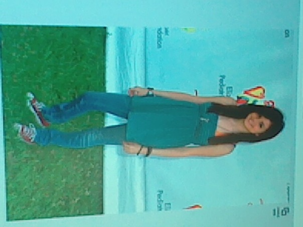 №19, Селена Гомез №19, Селена Гомез