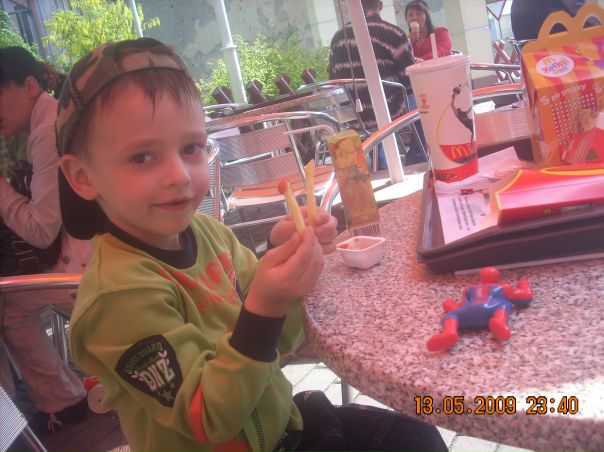 №9, Саша Белий №9, Саша Белий