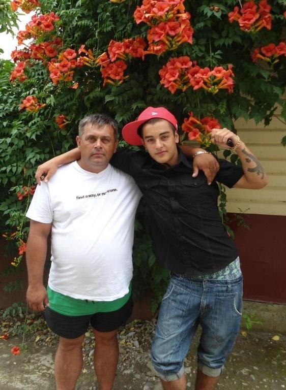 Krygom Tonirovan | Paris