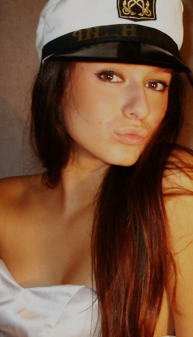 Julia Collins | Нарва