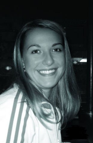 Юличка Ратникова JULY | Москва