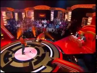 Рассмеши комика и выносят меня