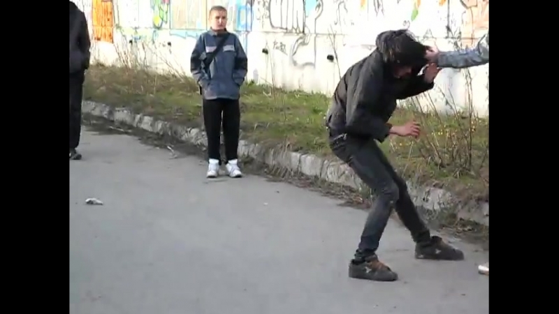 эмо выгребает