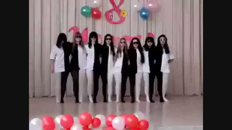 bailando blanco