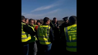 Дальнобойщики устроили общественный контроль на сальско-батайском кольце |