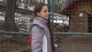 Anna Shcherbakova visiting Zoo during eyof 2019