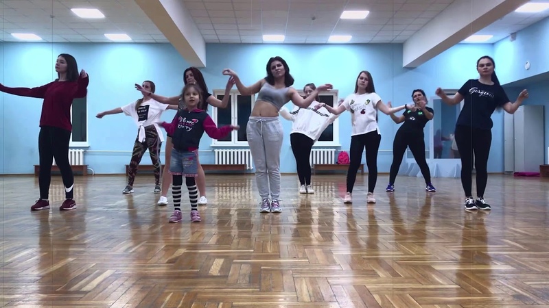 Ariana Grande 7 rings ( Julia Khakimova exercise after training, Заминка после