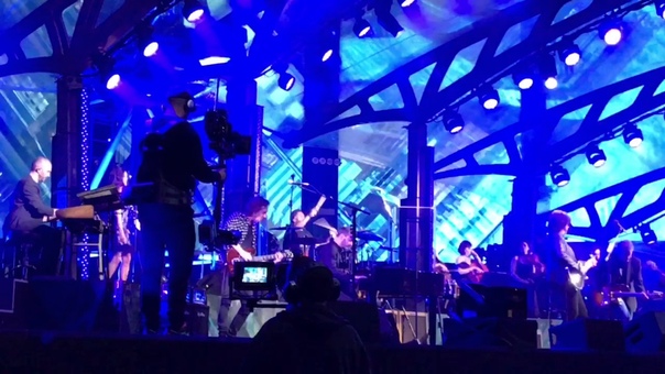 Jeff Lynnes ELO LIVE at Wembley 2017 Twilight Front