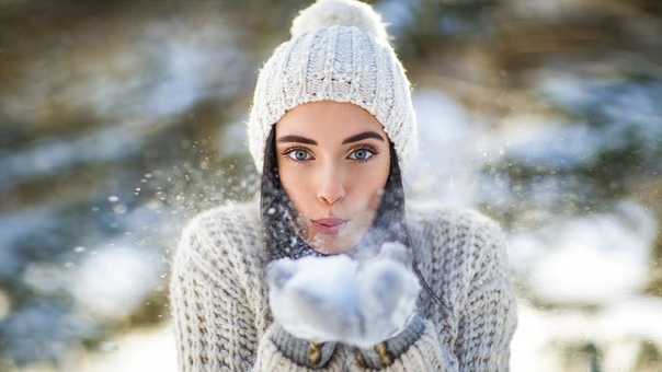 Cute Winter Photoshoot, Behind The