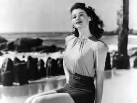 Ava Gardner ( Swan