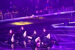161226 여자친구 (GFRIEND) Miss a - Bad Girl Good Girl Cover [전체] 직캠 Fancam (2016 가요대전) by Mera