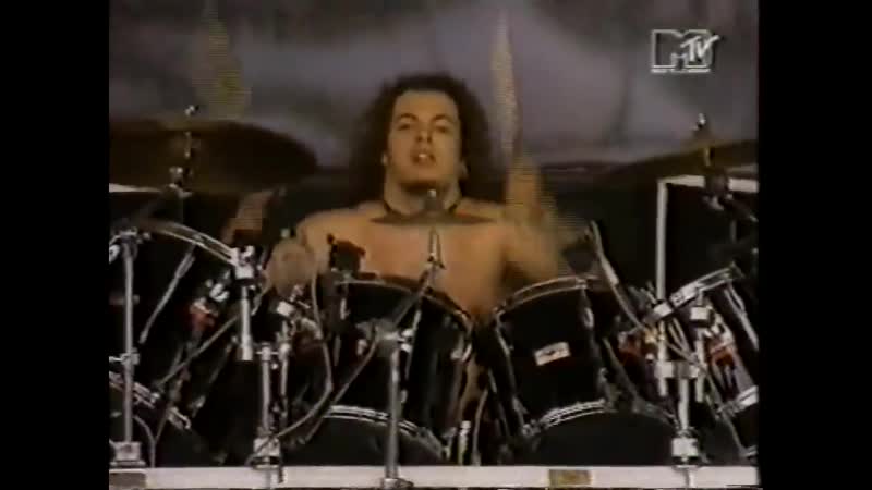 Sepultura Castle Manifest Live At Monster of Rock In Donington U.