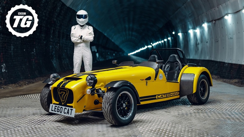 THE STIG Rips Caterham 620 R Through Top Secret Tunnel, Tunnel Run, Top