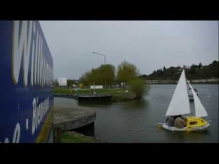 Intex Mariner inflatable sailboat on Moselle, Schlauchboot mit Segel auf der Mosel